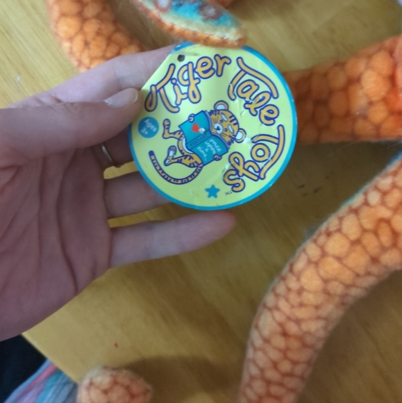 Tiger tale toys orange octopus - Picture 3 of 3